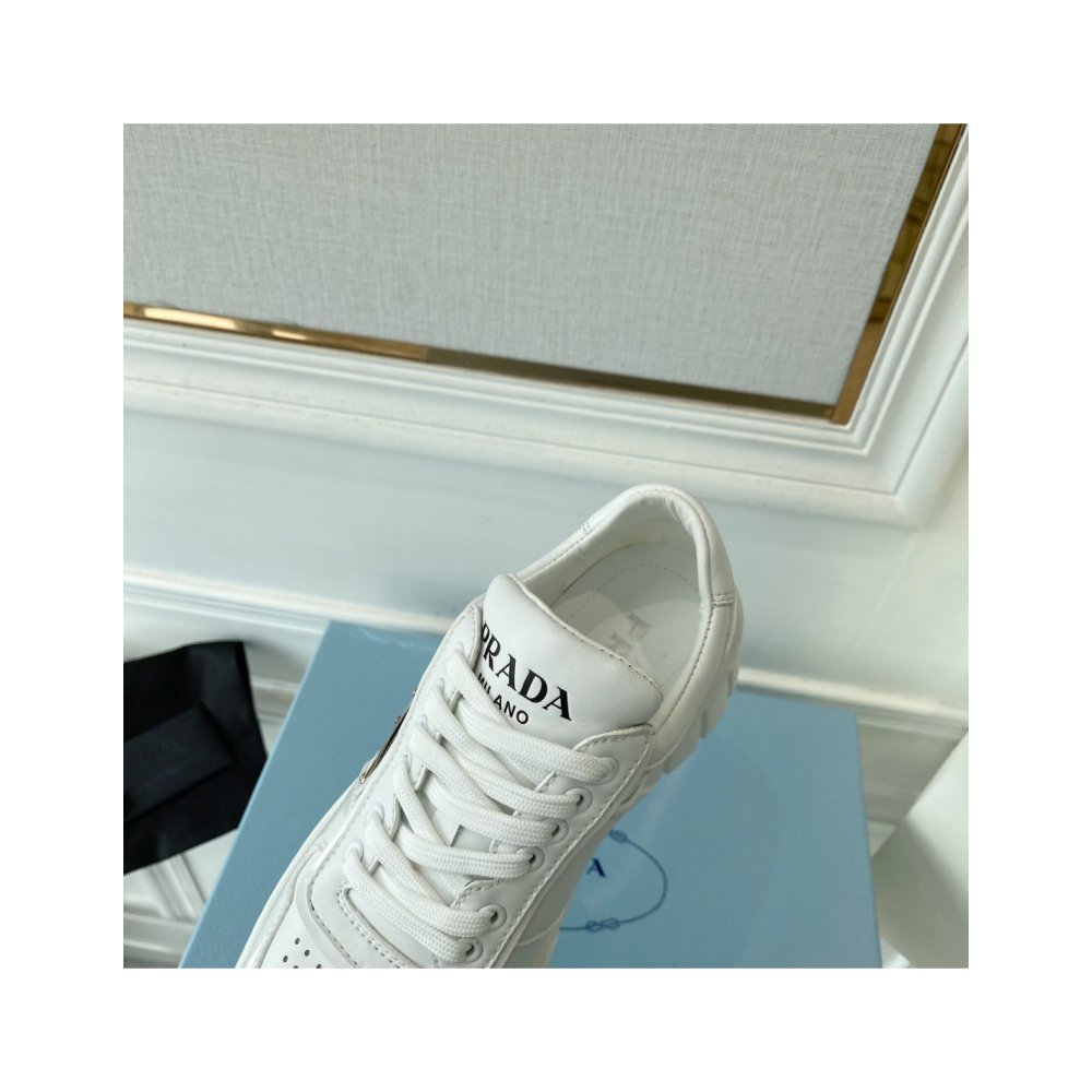 Cheap Reps Prada Mens Low-top Sneakers in White Leather