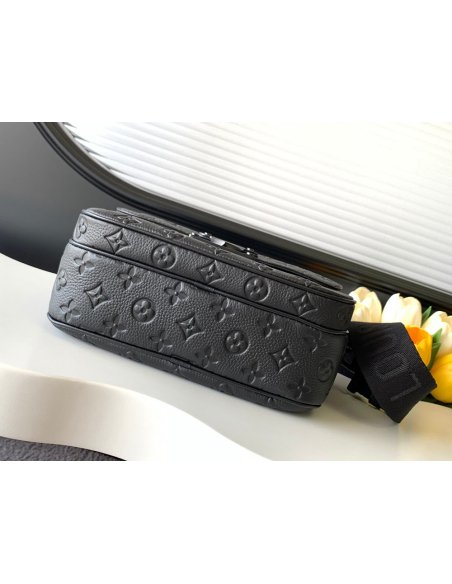 Louis Vuitton S Lock Messenger M58489 22X18X8cm,Louis Vuitton Bags