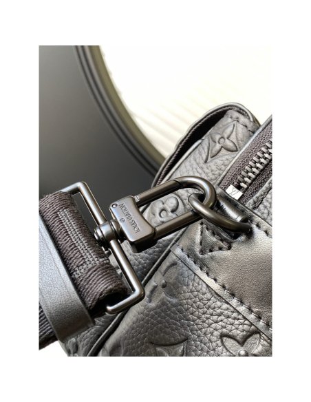 Louis Vuitton S Lock Messenger M58489 22X18X8cm,Louis Vuitton Bags