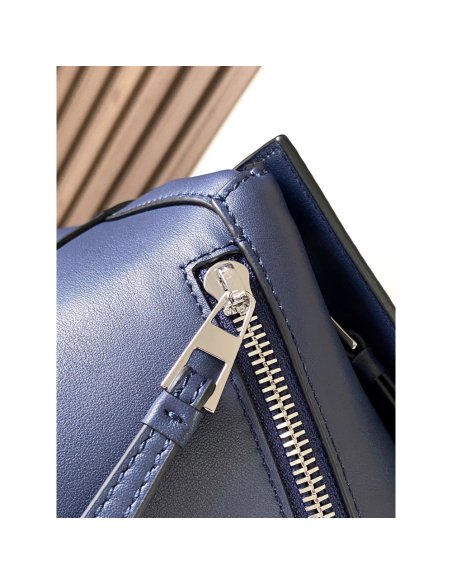 Loewe Small Puzzle bumbags 9114 24X16X10.5cm,Loewe Bags