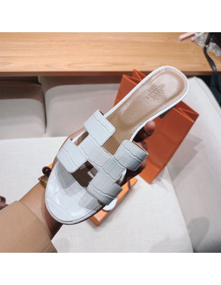 Hermes mid-heel slides summer shoes_2