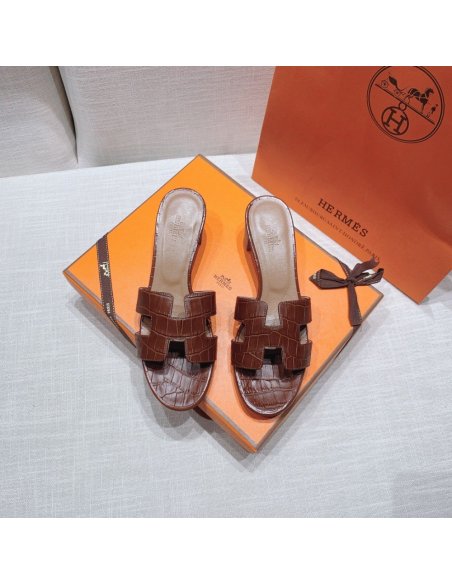 Hermes mid-heel slides summer shoes_2