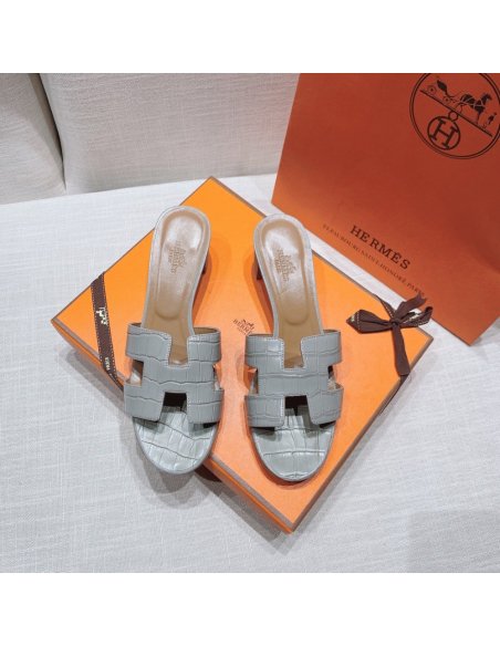 Hermes mid-heel slides summer shoes_2