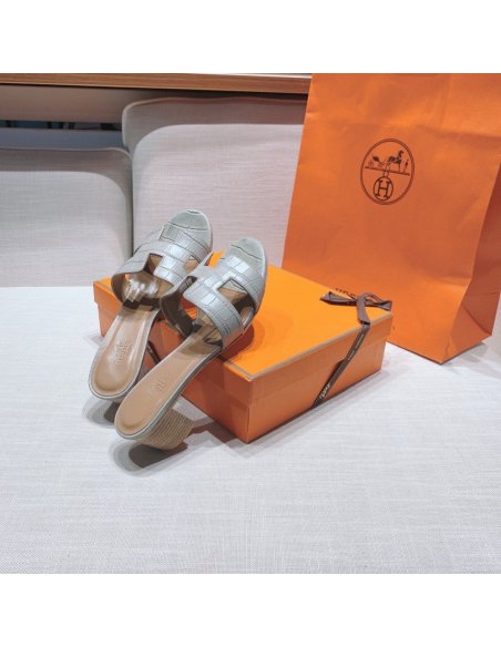 Hermes mid-heel slides summer shoes_2