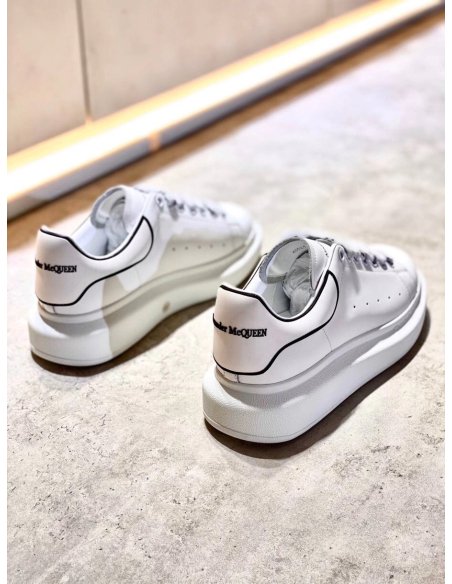 Cheap Reps Alexander McQueen Mens White/Black Oversized Sneakers