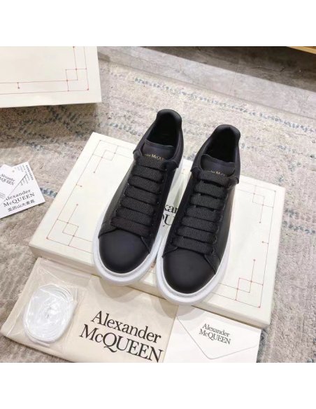 Cheap Reps Alexander McQueen Mens Black Oversized Sneakers