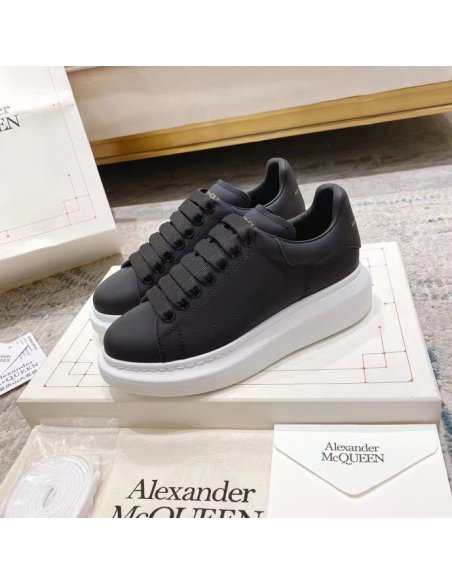 Cheap Reps Alexander McQueen Mens Black Oversized Sneakers
