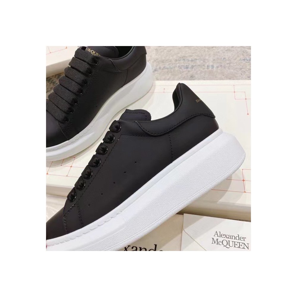 Cheap Reps Alexander McQueen Mens Black Oversized Sneakers