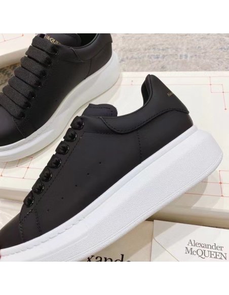 Cheap Reps Alexander McQueen Mens Black Oversized Sneakers