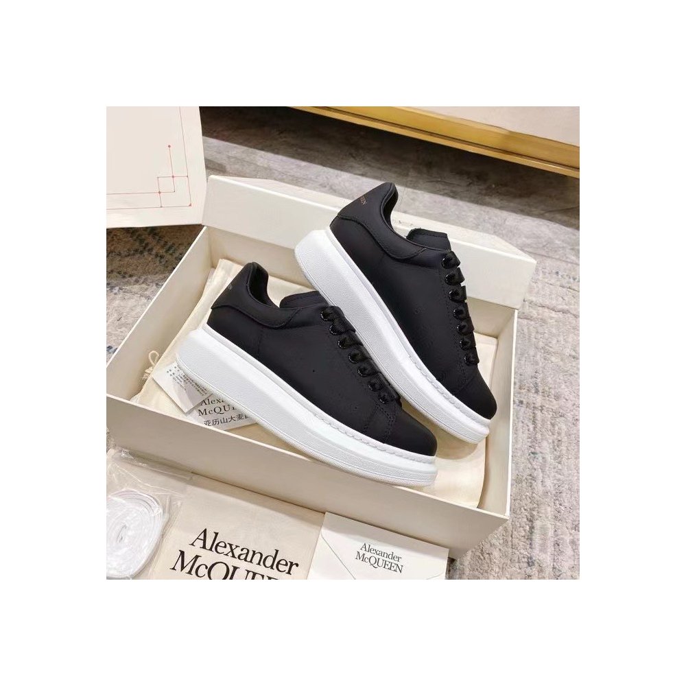 Cheap Reps Alexander McQueen Mens Black Oversized Sneakers