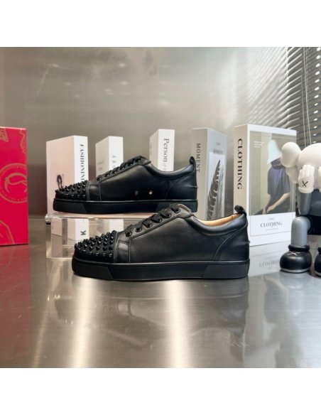 Cheap Reps Christian Louboutin Mens Louis Junior Spikes Flat Sneakers In Black Leather