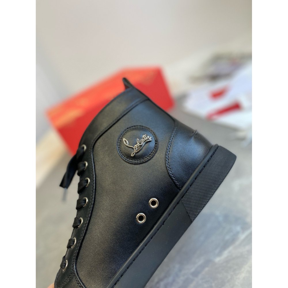 Cheap Reps Christian Louboutin Mens Louis Flat Sneakers in Black Leather