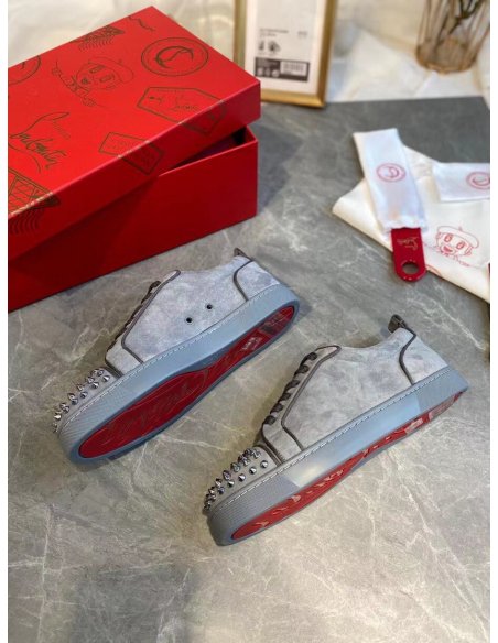 Cheap Reps Christian Louboutin Mens Louis Junior Spikes Orlato Flat Sneakers Grey