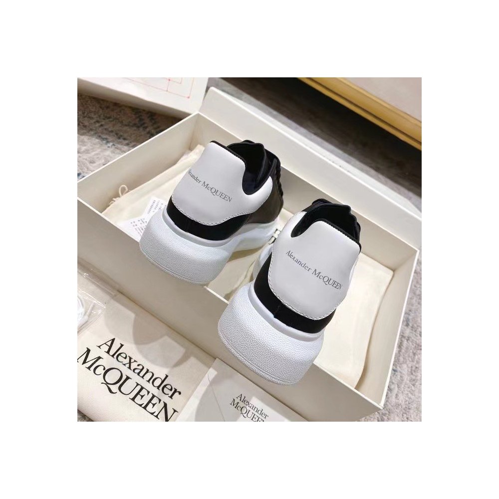 Cheap Reps Alexander McQueen Mens Oversized Sneakers With White Heel