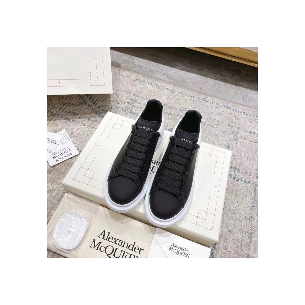 Cheap Reps Alexander McQueen Mens Oversized Sneakers With White Heel
