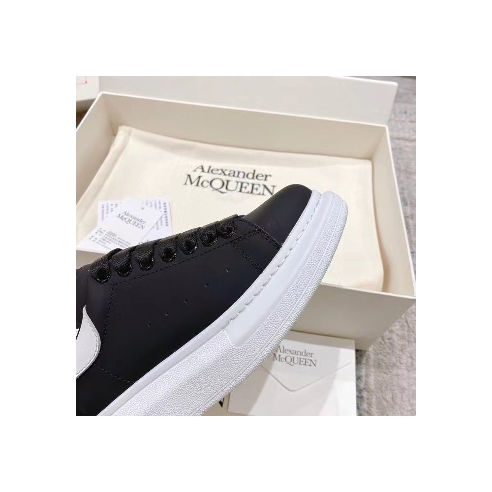 Cheap Reps Alexander McQueen Mens Oversized Sneakers With White Heel