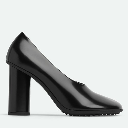 Cheap Reps Bottega Veneta Atomic Pumps in Black Lambskin