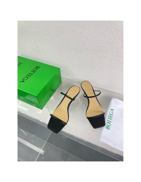 Cheap Reps Bottega Veneta Knot Sandals 45mm in Black Lambskin