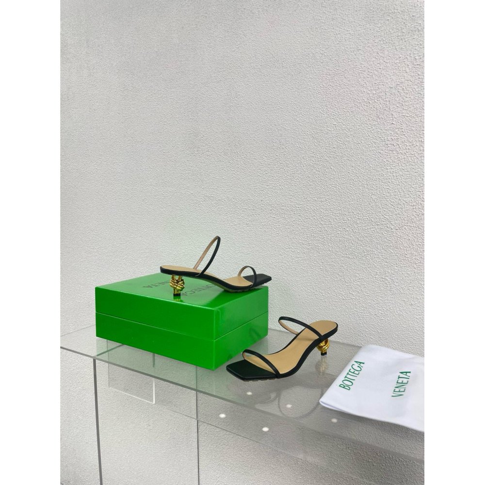 Cheap Reps Bottega Veneta Knot Sandals 45mm in Black Lambskin