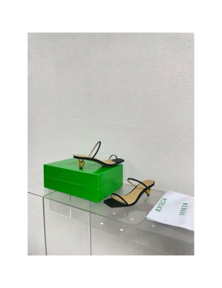 Cheap Reps Bottega Veneta Knot Sandals 45mm in Black Lambskin