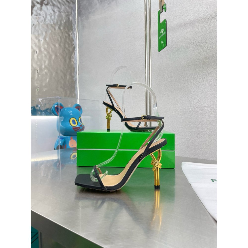 Cheap Reps Bottega Veneta Knot Sandals 90mm in Black Lambskin