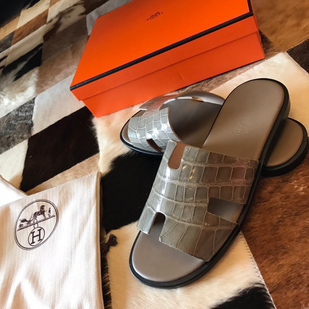 Cheap Reps Hermes Mens Izmir Sandals In Grey Shiny Niloticus Crocodile Leather