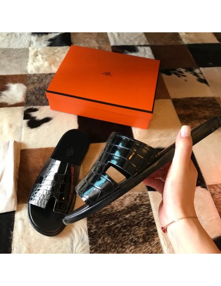 Cheap Reps Hermes Mens Izmir Sandals In Black Shiny Niloticus Crocodile Leather