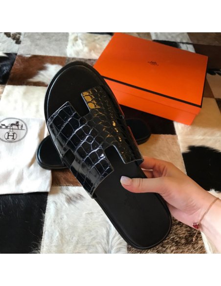 Cheap Reps Hermes Mens Izmir Sandals In Black Shiny Niloticus Crocodile Leather