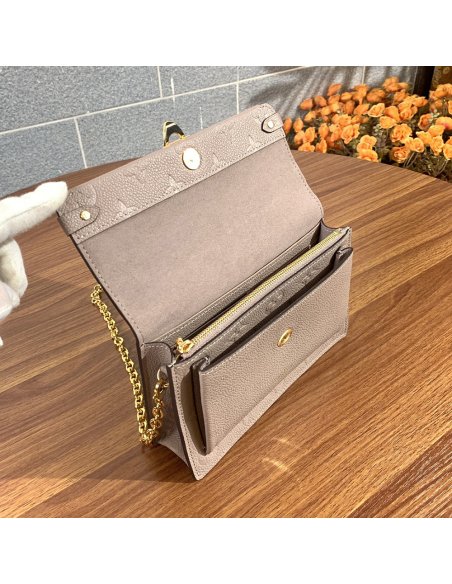 Louis Vuitton Bags M69243 19*12*4cm,Louis Vuitton Bags