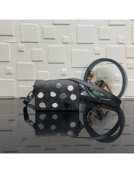 Louis Vuitton Bags M81935 18*11.5*6.5cm,Louis Vuitton Bags