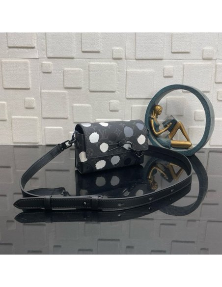 Louis Vuitton Bags M81935 18*11.5*6.5cm,Louis Vuitton Bags