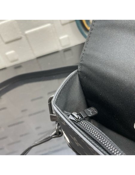 Louis Vuitton Bags M81935 18*11.5*6.5cm,Louis Vuitton Bags