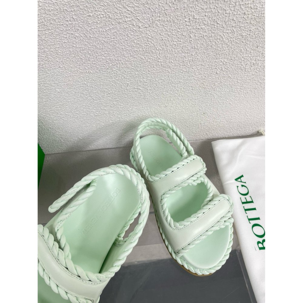 Cheap Reps Bottega Veneta Jack Flat Slingback Sandals in Glacier Lambskin