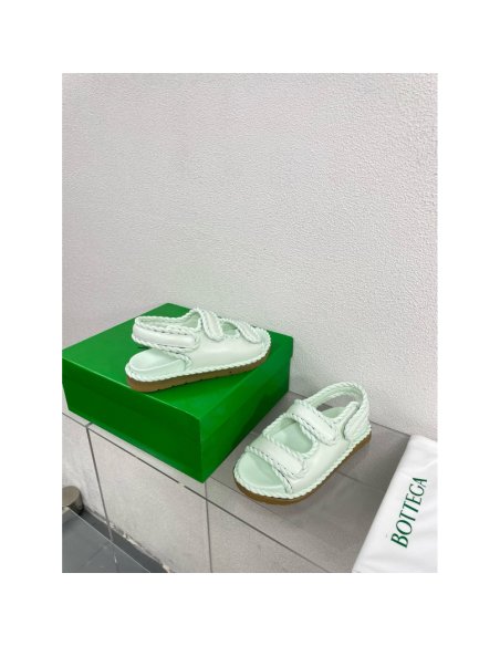 Cheap Reps Bottega Veneta Jack Flat Slingback Sandals in Glacier Lambskin