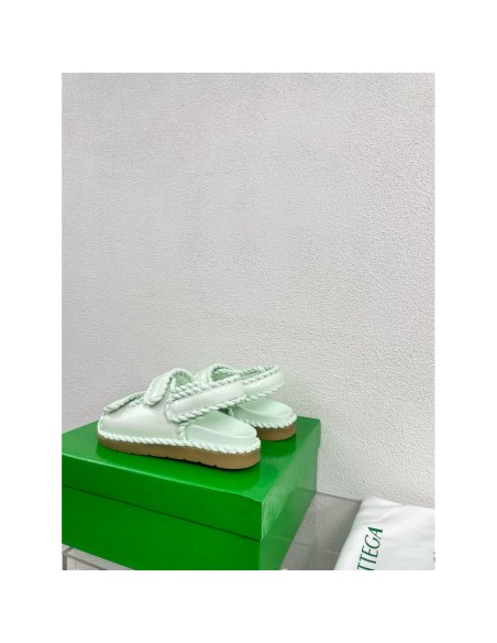 Cheap Reps Bottega Veneta Jack Flat Slingback Sandals in Glacier Lambskin