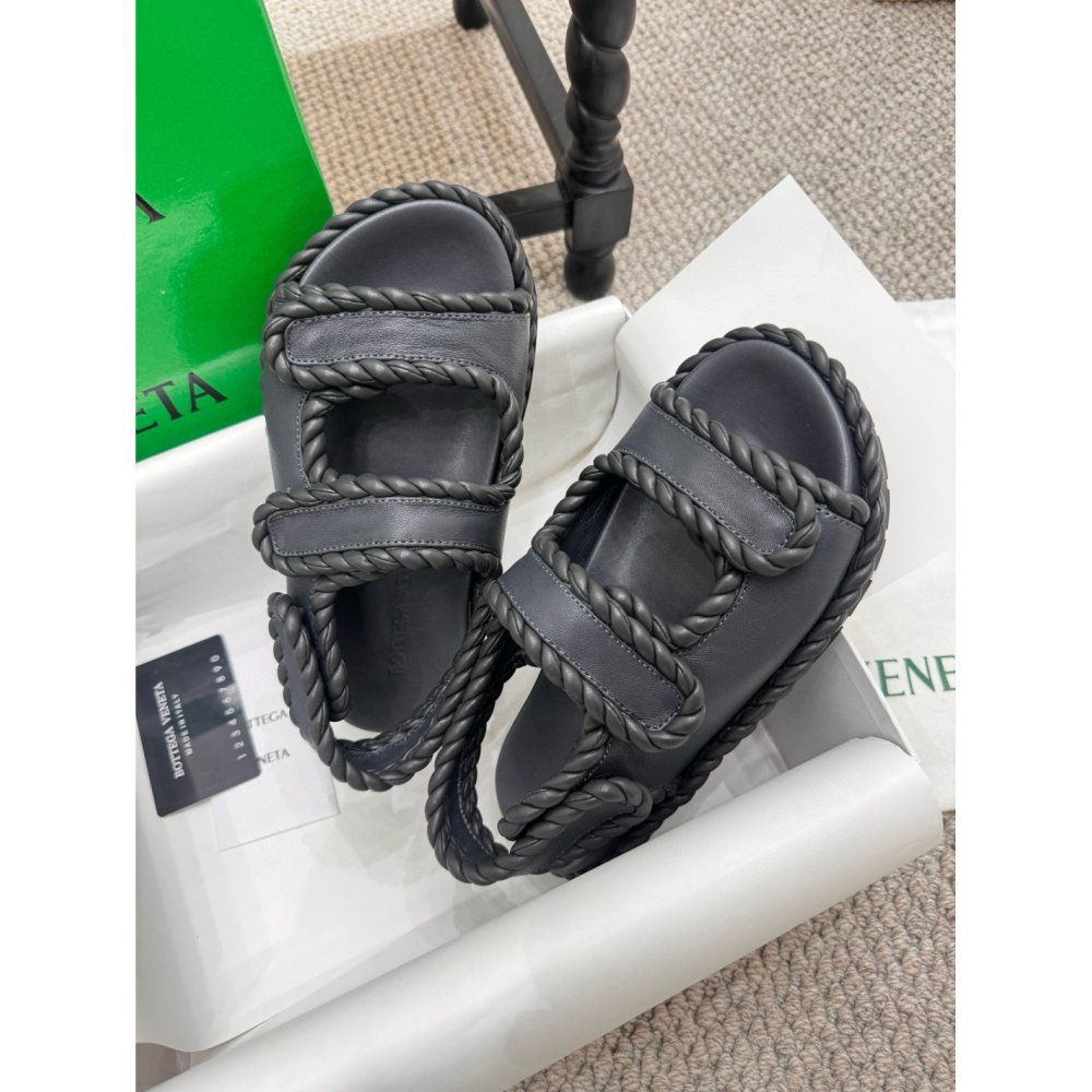 Cheap Reps Bottega Veneta Jack Flat Slingback Sandals in Black Lambskin