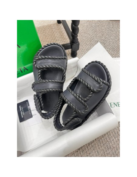 Cheap Reps Bottega Veneta Jack Flat Slingback Sandals in Black Lambskin