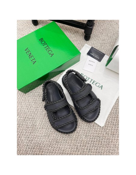 Cheap Reps Bottega Veneta Jack Flat Slingback Sandals in Black Lambskin