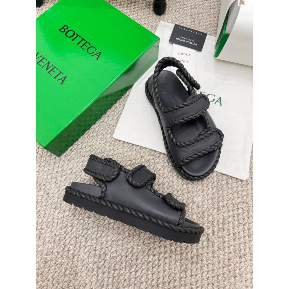 Cheap Reps Bottega Veneta Jack Flat Slingback Sandals in Black Lambskin