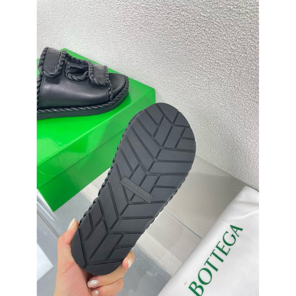 Cheap Reps Bottega Veneta Jack Flat Slides in Black Lambskin