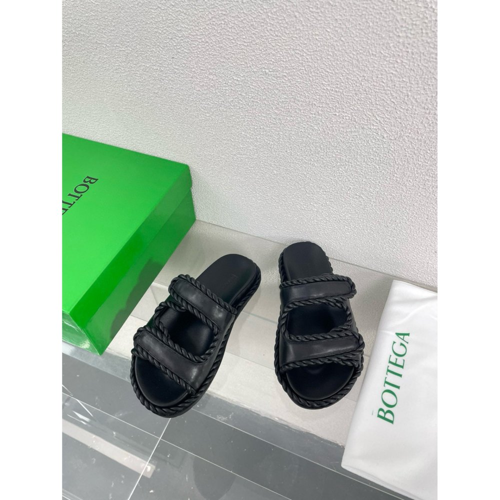Cheap Reps Bottega Veneta Jack Flat Slides in Black Lambskin