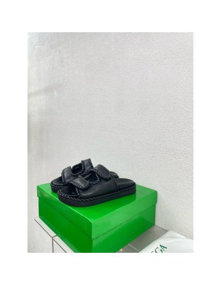 Cheap Reps Bottega Veneta Jack Flat Slides in Black Lambskin