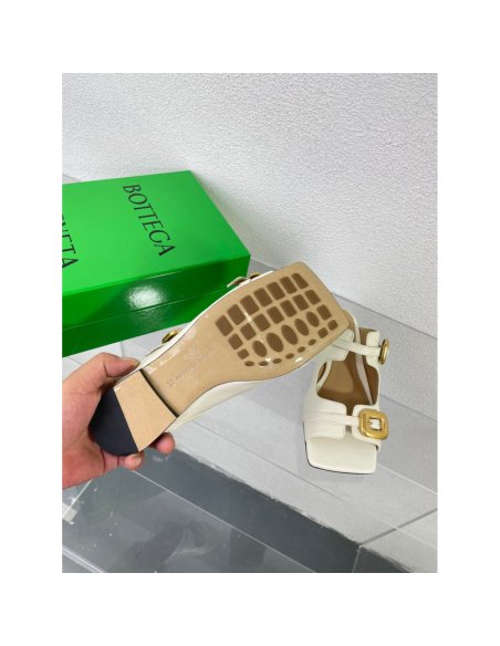 Cheap Reps Bottega Veneta Stretch Buckle Sandals in White Calfskin