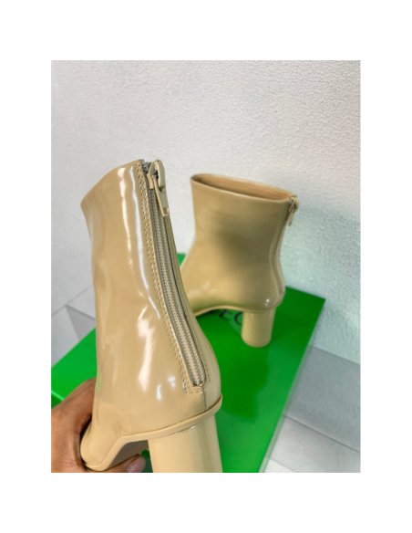 Cheap Reps Bottega Veneta Atomic Ankle Boots In Beige Lambskin