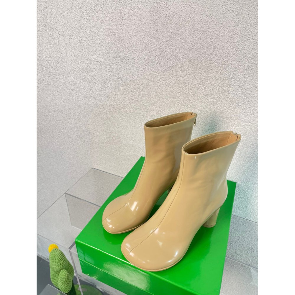 Cheap Reps Bottega Veneta Atomic Ankle Boots In Beige Lambskin