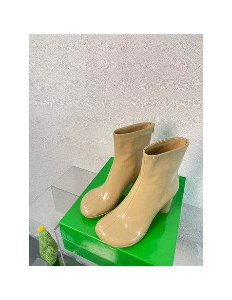 Cheap Reps Bottega Veneta Atomic Ankle Boots In Beige Lambskin