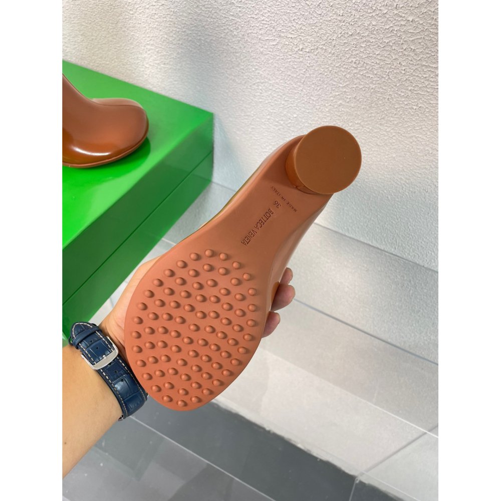 Cheap Reps Bottega Veneta Atomic Ankle Boots In Brown Lambskin