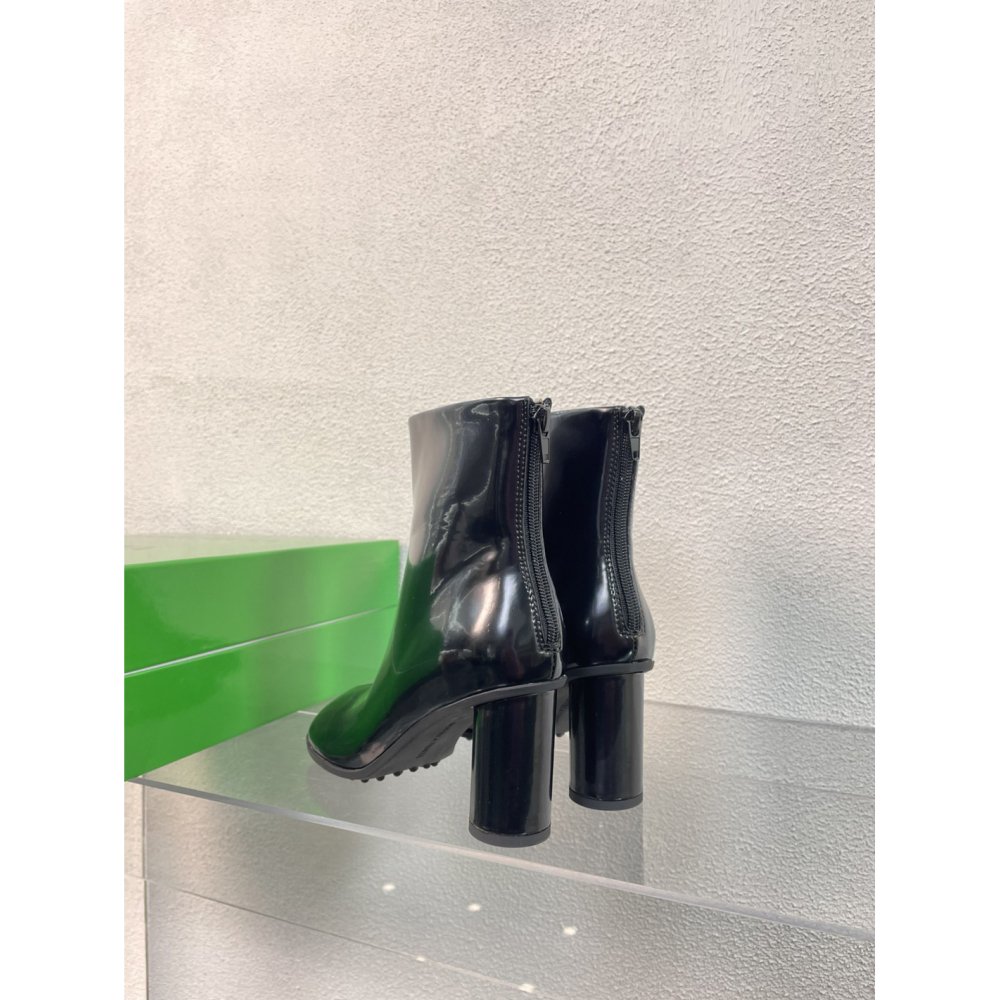 Cheap Reps Bottega Veneta Atomic Ankle Boots In Black Lambskin