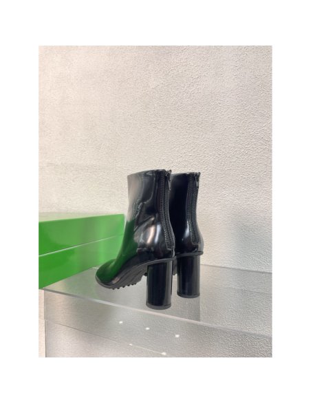 Cheap Reps Bottega Veneta Atomic Ankle Boots In Black Lambskin