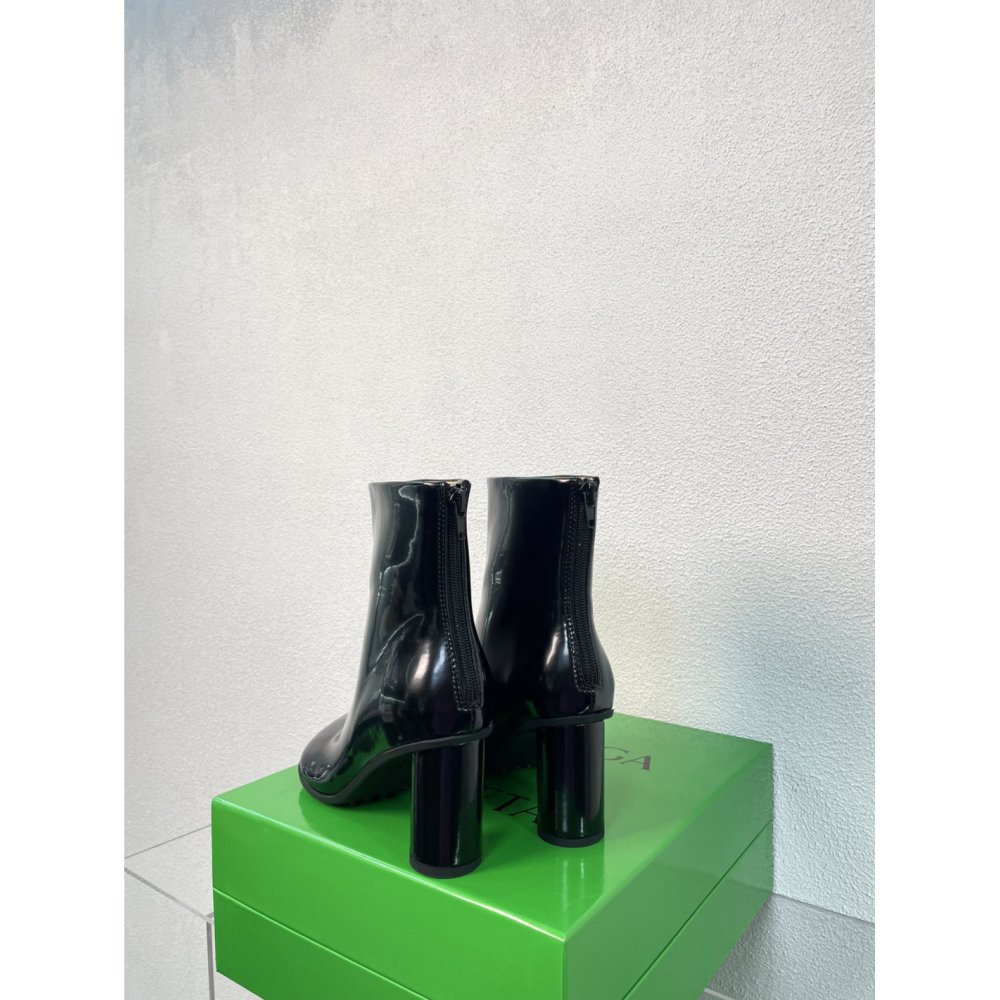 Cheap Reps Bottega Veneta Atomic Ankle Boots In Black Lambskin